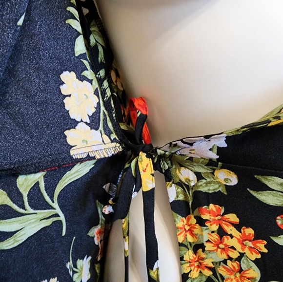 Maxi Dress - Picture 8 of 9